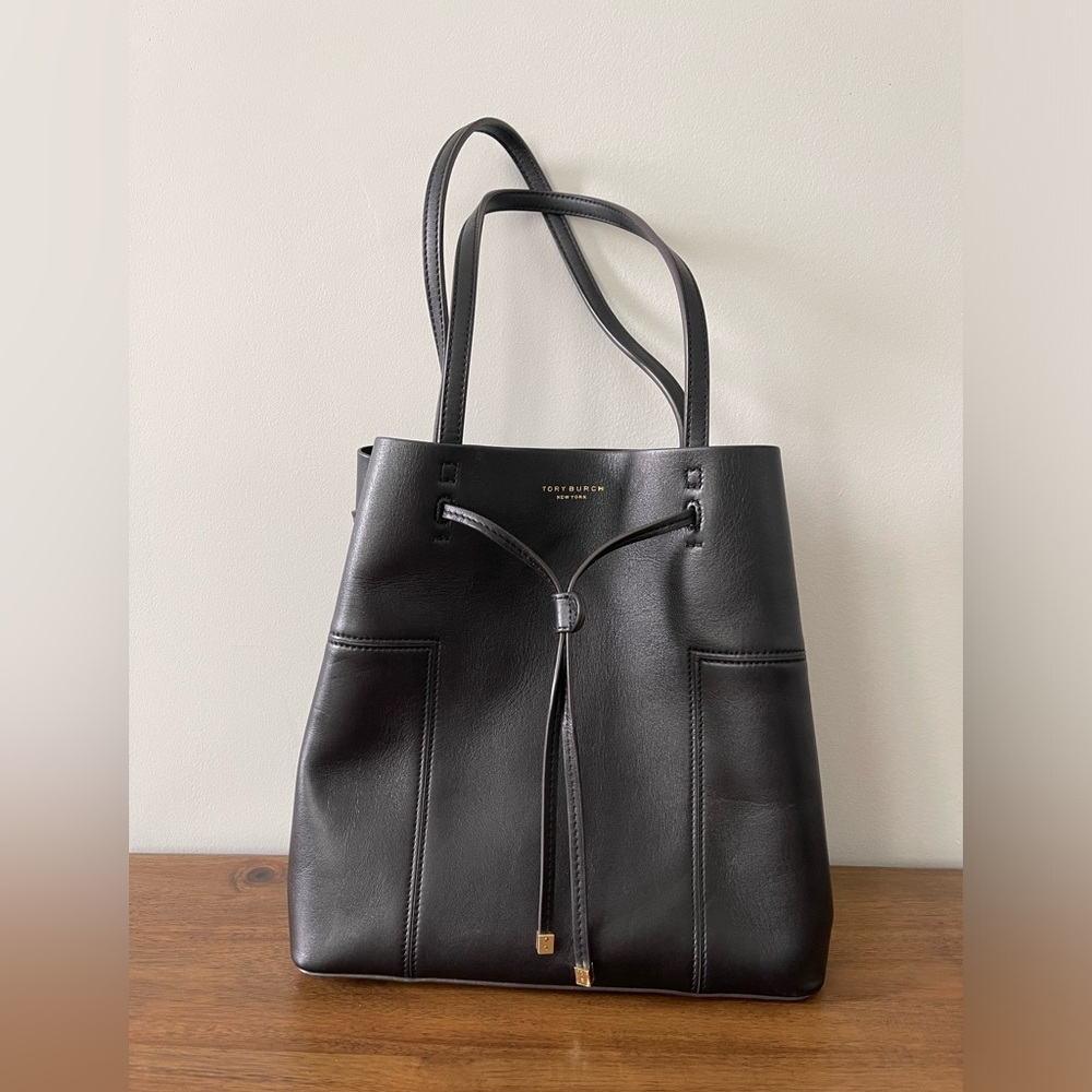 Tory Burch Block T Drawsting leather Tote